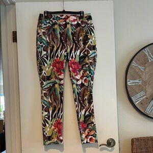 Chico's So Slimming Multicolor Floral Slim Leg Pants